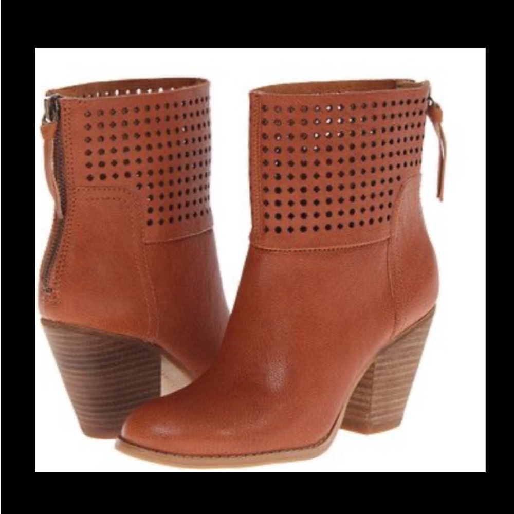Nine West Womens HIPPY CHIC Leather Round Toe Ankle Fashion Boots